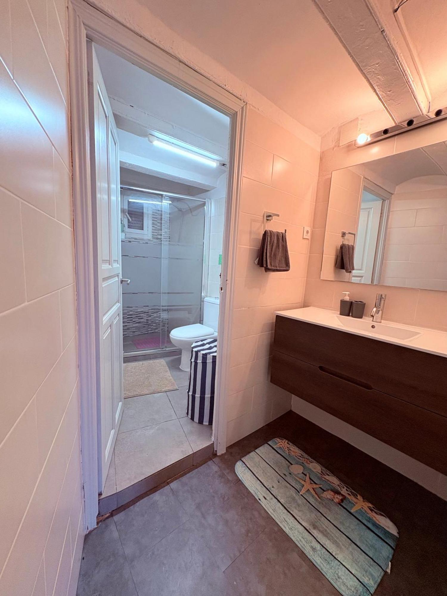 Appartement Stunning Flat For 6 People 3 Blocks From The Welcome Breakfast Barcelone