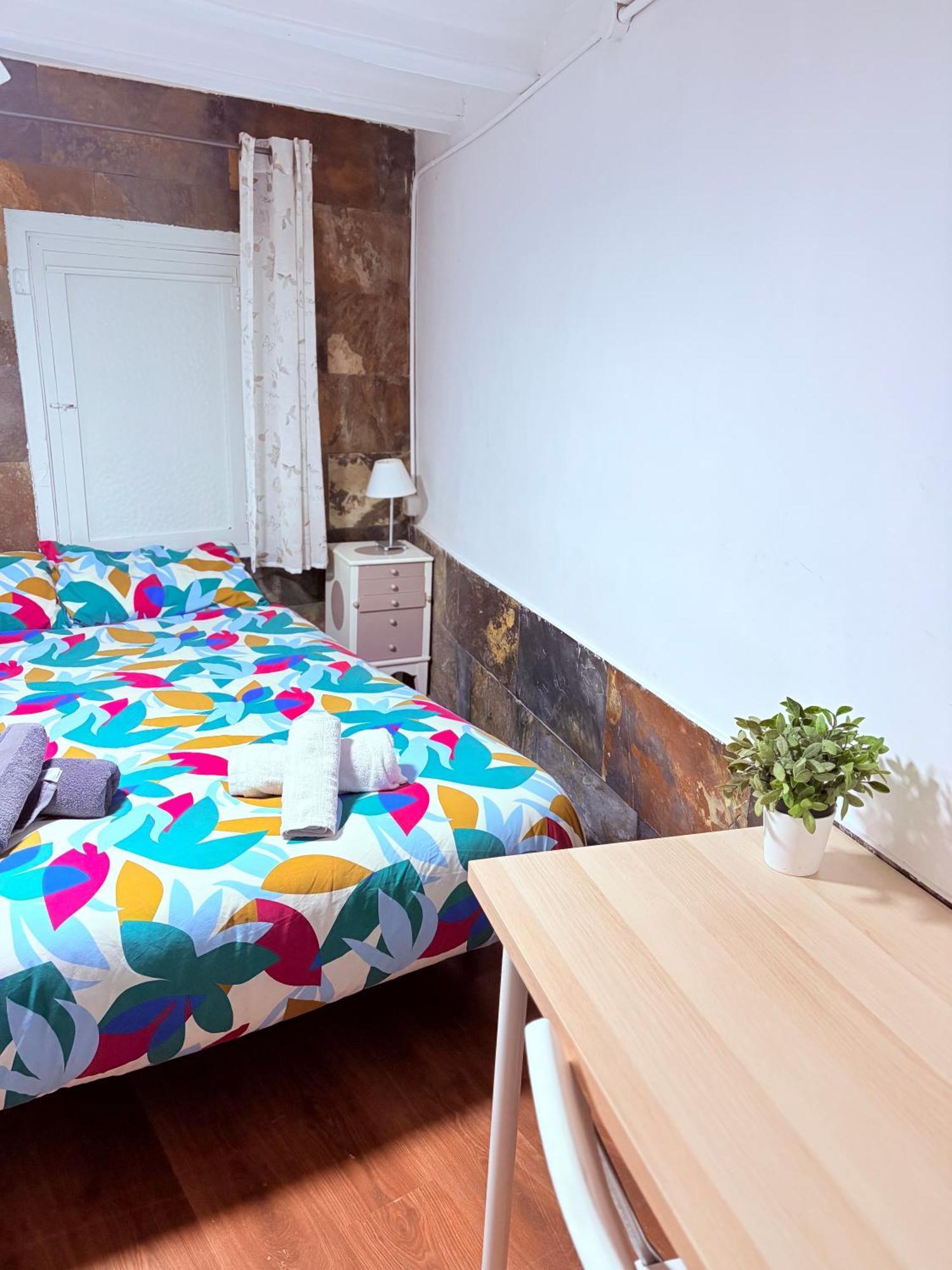 Stunning Flat For 6 People 3 Blocks From The Welcome Breakfast * Barcelone
