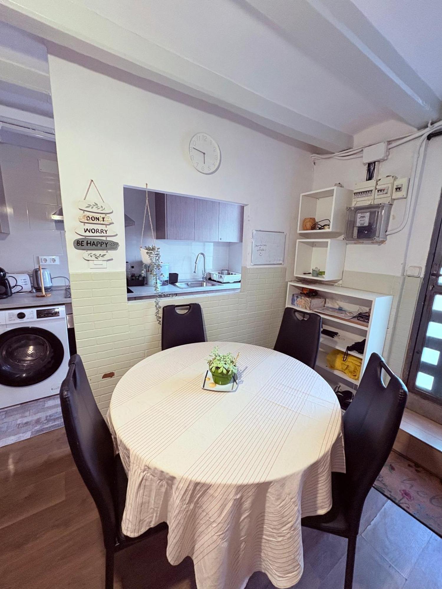 Stunning Flat For 6 People 3 Blocks From The Welcome Breakfast * Barcelone