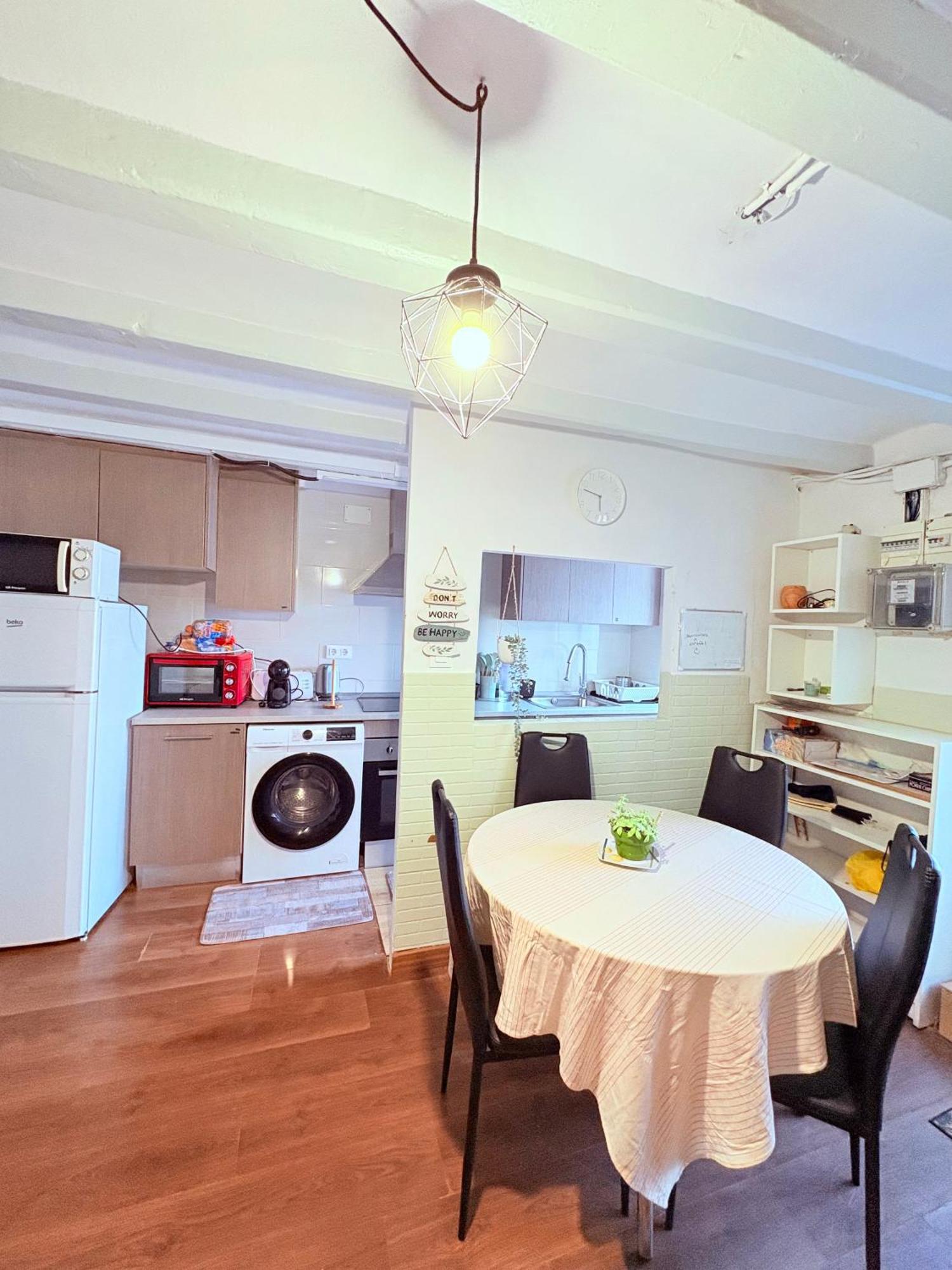 Stunning Flat For 6 People 3 Blocks From The Welcome Breakfast Apartment